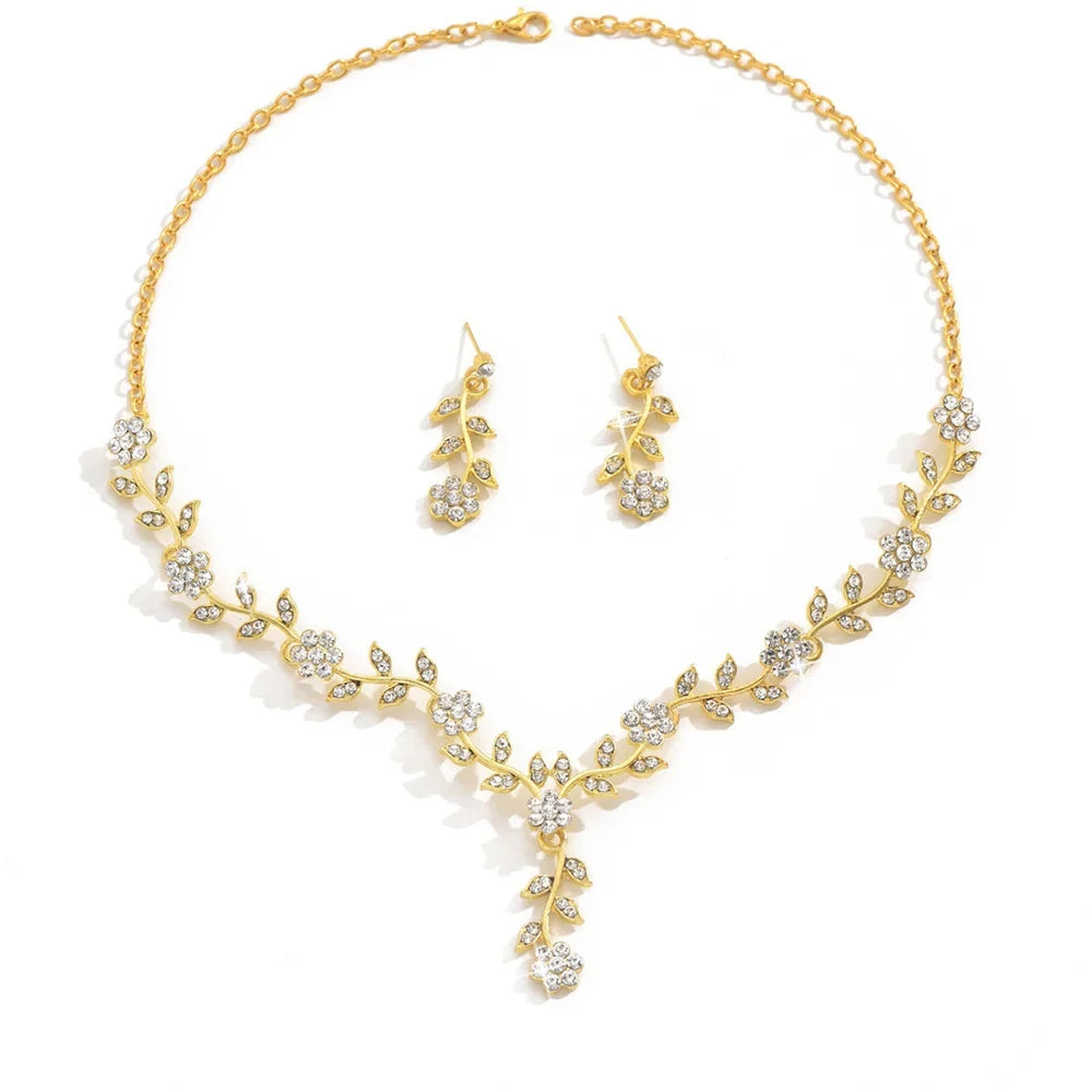 Sweet Jewelry Set Exquisite Rhinestone Pendant Banquet Party Women Fashion Romantic Crystal Necklace Earring Accessory Set
