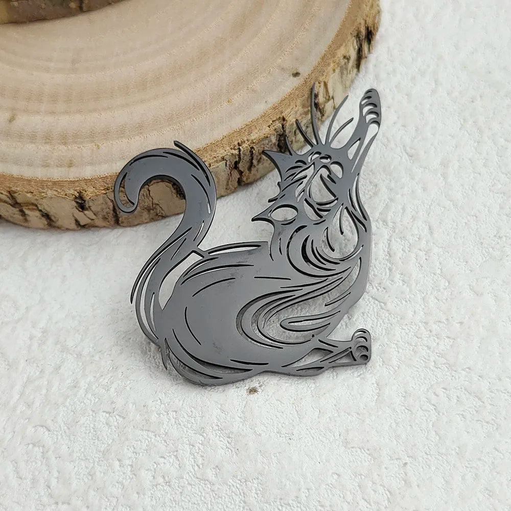 Original and innovative fun cat hollow stainless steel gold-plated 18K brooch, suit lapel pin, waterproof formal fittings