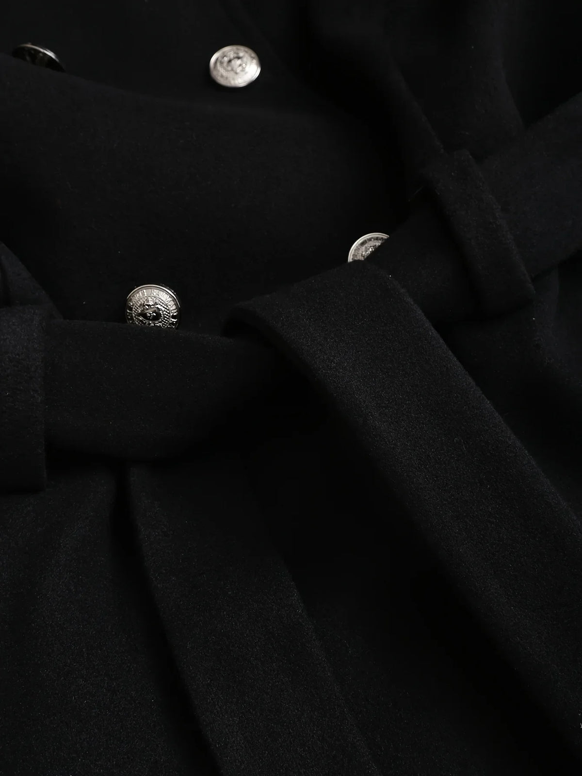 A Large-Sized, Casual, Elegant and Fashionable Double-Breasted Hooded Jacket for Women in Autumn and Winter