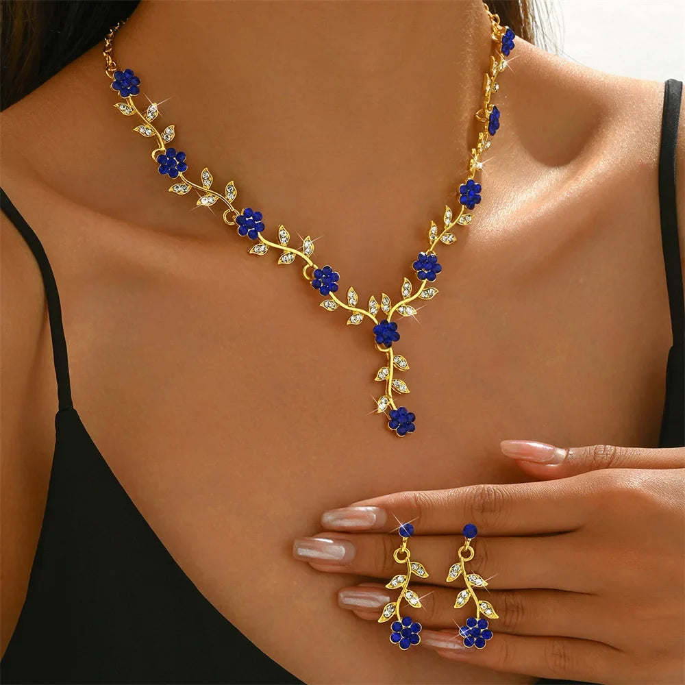 Sweet Jewelry Set Exquisite Rhinestone Pendant Banquet Party Women Fashion Romantic Crystal Necklace Earring Accessory Set