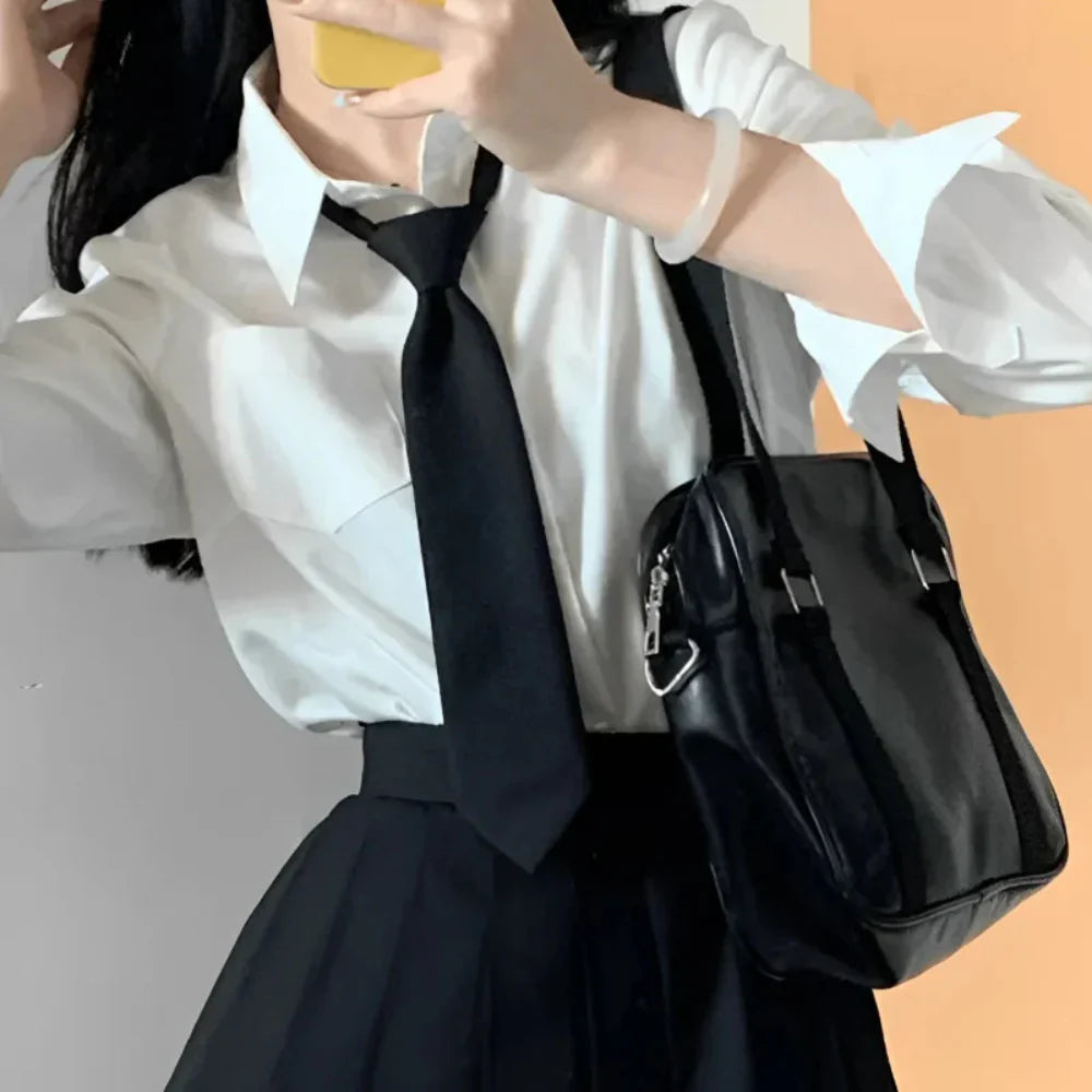 Womens Slip-On Style Tie