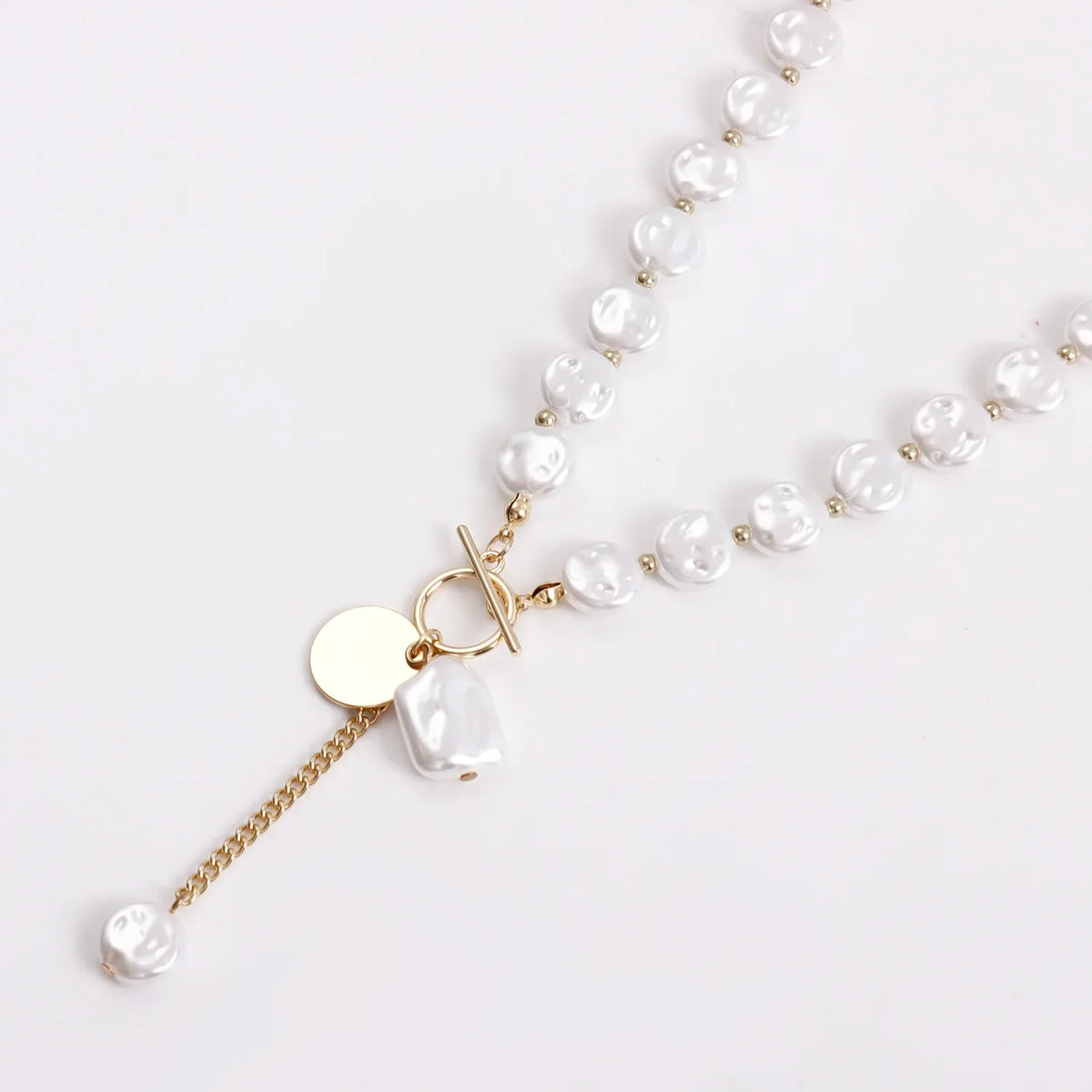 Kpop Imitation Pearl Beaded Pendant Necklace Moon Metal Link Splicing Choker for Women Ladies Jewelry Wedding
