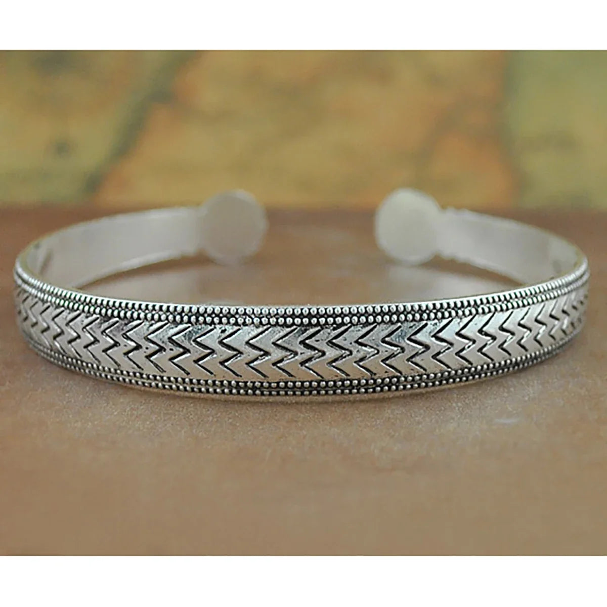 New Retro Cuff Bracelets Tibetan Silver Metal Carving Fish Elephant Flower Bangles Vintage Gypsy Jewelry Female Gifts