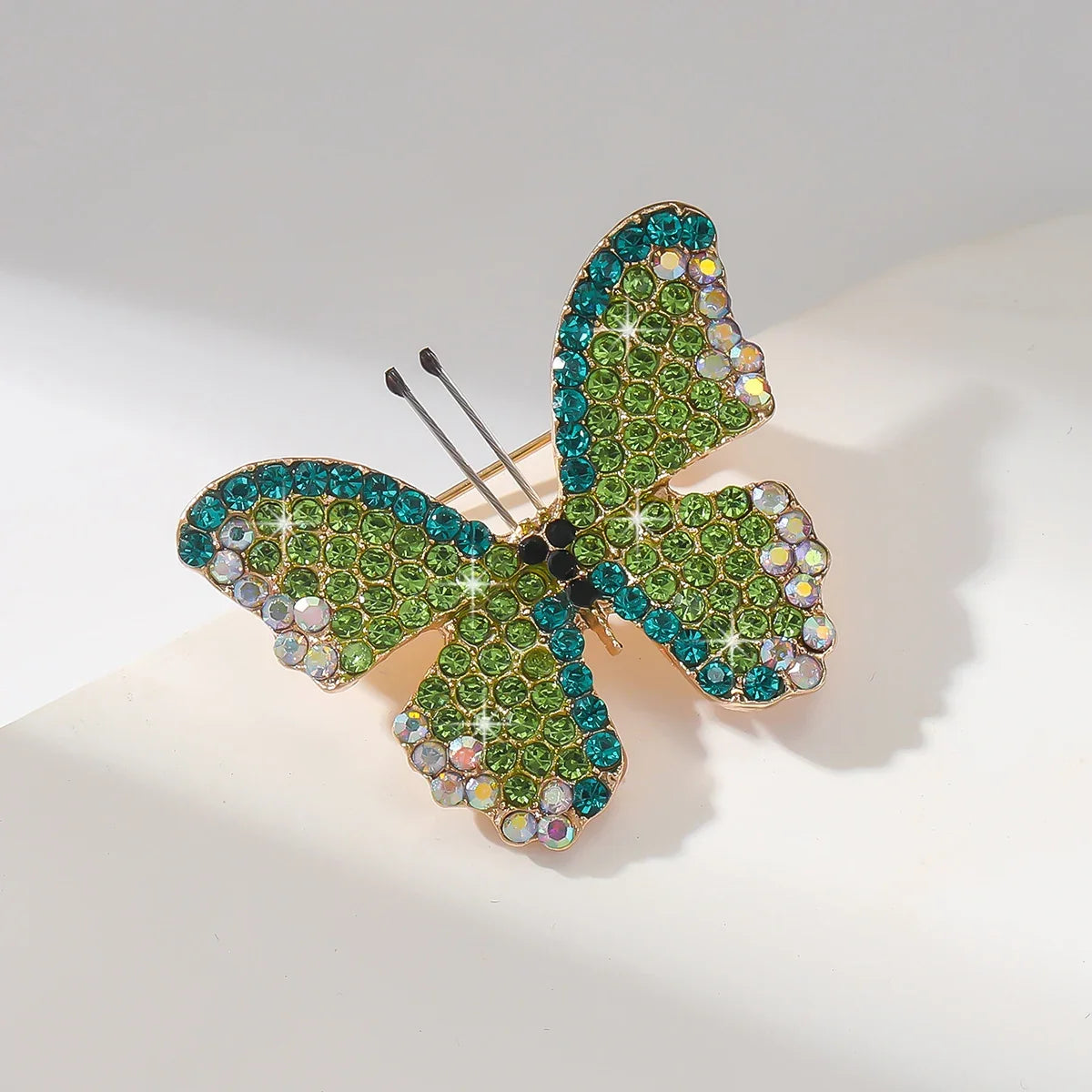 Cute Butterfly Brooch for Women, Sparkling and Vibrant with Forest Style Design, Daily Wear Brooch Accessories