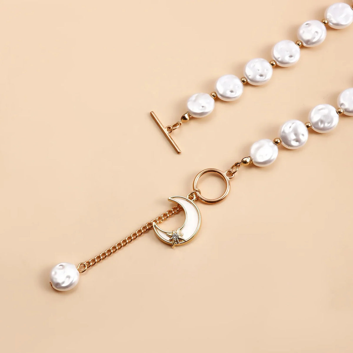 Kpop Imitation Pearl Beaded Pendant Necklace Moon Metal Link Splicing Choker for Women Ladies Jewelry Wedding