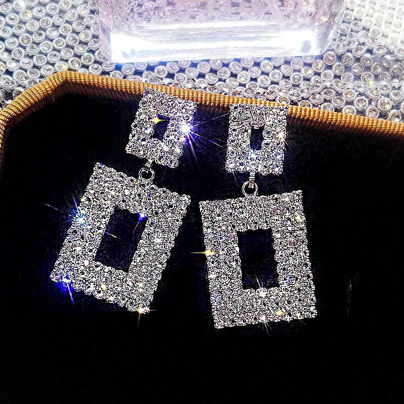 Shiny Crystal Zircon Long Stud Earrings for Women Geometric Hanging Drop Tassel Earring Fashion Party Vintage Pendant Jewelry