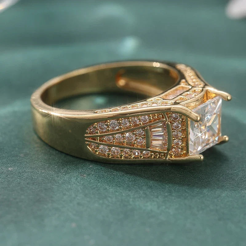 Aesthetic Inlaid White CZ Women's Ring Dazzling Gold Color Geometry Daily Wear Party Jewelry Anniversary Gift