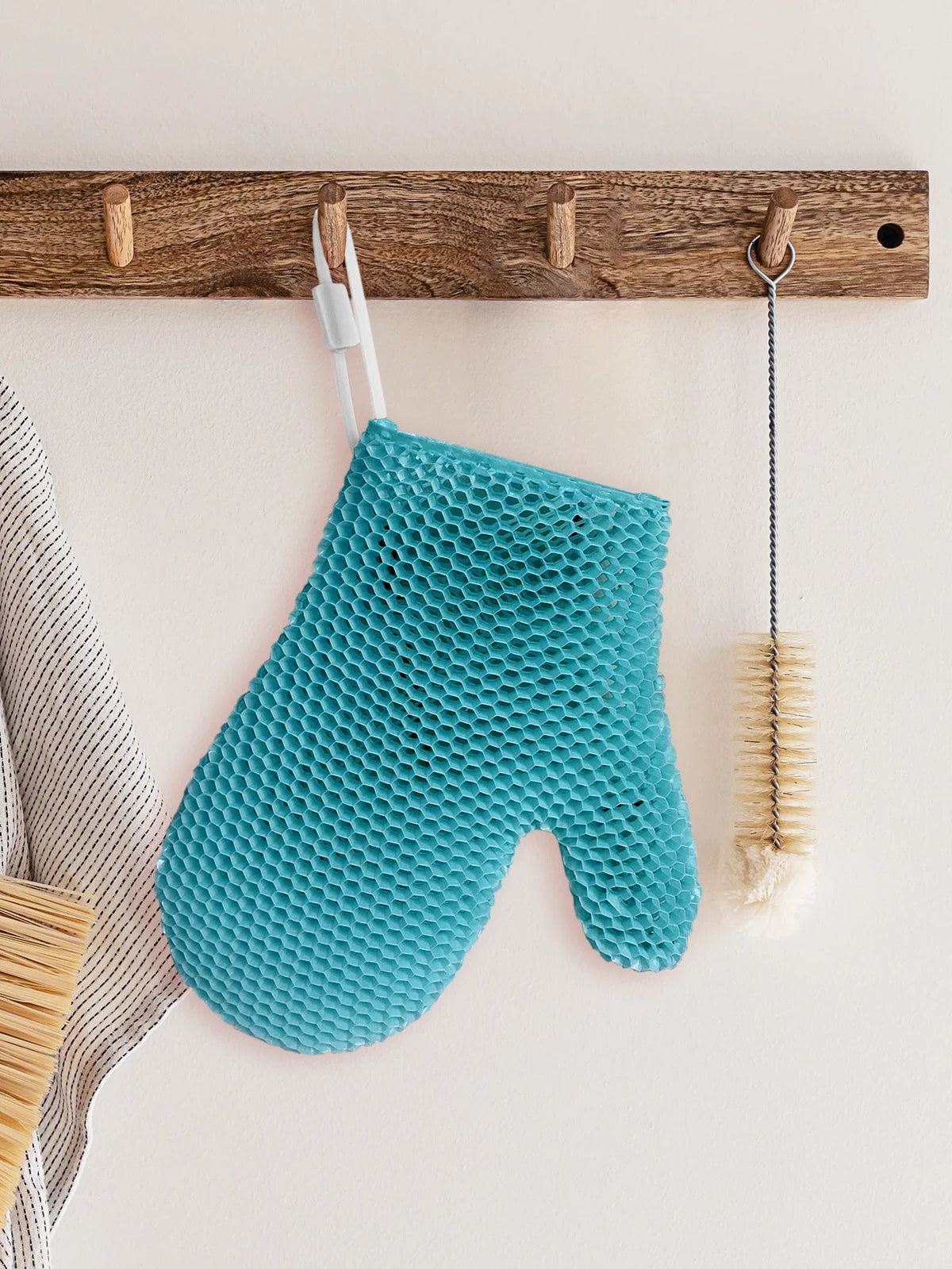 Exfoliating Shower Glove with Colorful Honeycomb Weave and TPU High Elasticity Antibacterial Material - Gentle, Safe and Durable