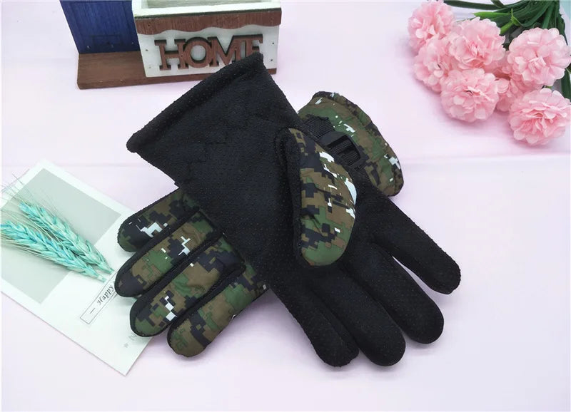 Kids Winter Gloves for Boys Girls 8-12 Years Old Fleece Lined Warm Thick Camouflage Ski Cycling Design Mittens Accessories
