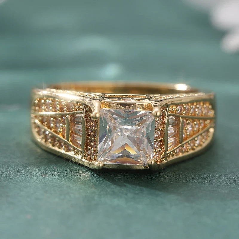 Aesthetic Inlaid White CZ Women's Ring Dazzling Gold Color Geometry Daily Wear Party Jewelry Anniversary Gift