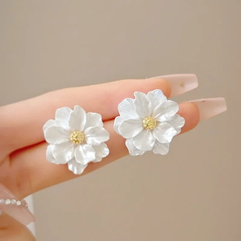 New Fashion Sweet Design Spring/Summer Blue Pink Enamel Flower Light Luxury High End Earrings Party Gifts for Women Jewelry