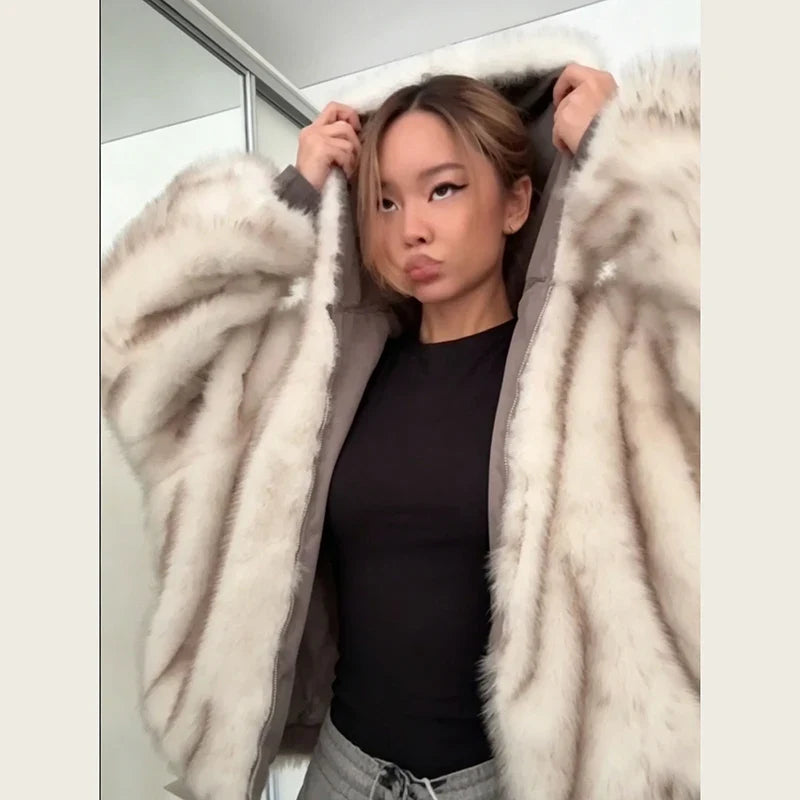 Women's Reversible Faux Fur Jacket Warm Fur Trim Hooded Oversized Puffer Coat Batwing Sleeves Zipper Loose Winter Lady Outerwear