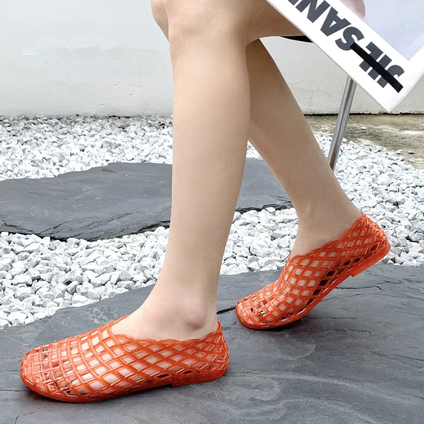 2025 Women's New Flat Sandals with Hollow PVC Breathable Summer Outerwear Baotou Bag and Casual Jelly Sandals