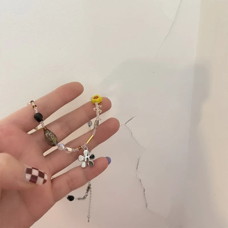 Acrylic Flower Pendant Necklace Crystal Class Gravel Beaded Necklace For Women Cool Y2K Choker Jewelry Exquisite Choker