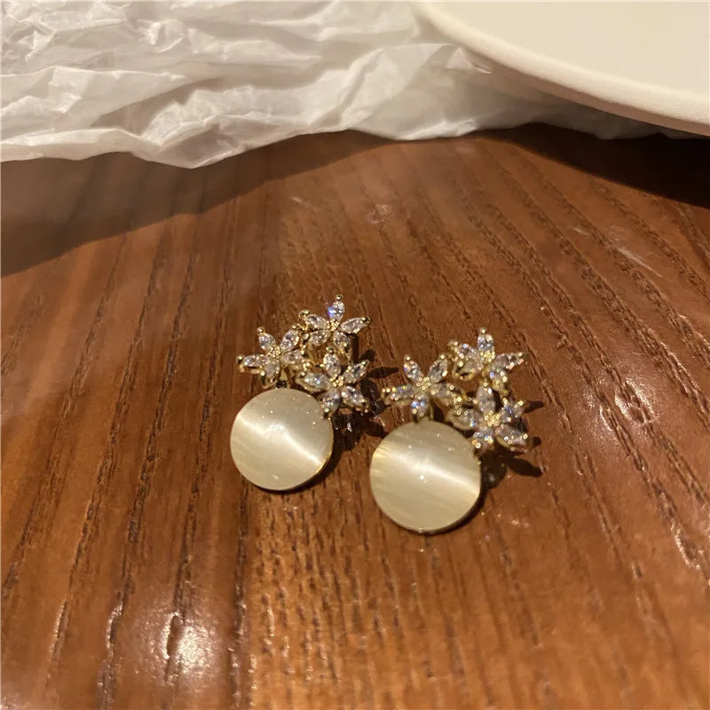 Flower Rhinestones Opal Stud Earrings for Women Small Exquisite Sweet Advanced Earring Charms Jewelry Gifts Wholesale C