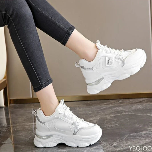 Women's Thick Soled Lightweight Sports Shoes Spring and Autumn New White Casual Women's Thick Soled Height Increasing Shoes