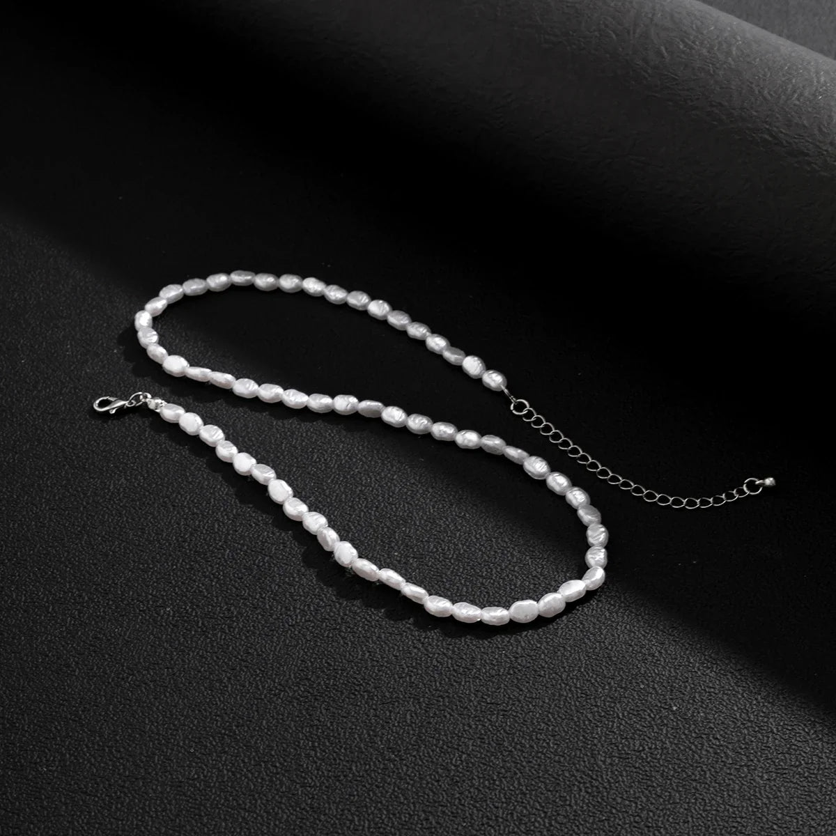 New Fashion Simple Faux Pearl Choker Necklace for Women Vintage Elegant Beaded Temperament Necklace Wedding Party Jewelry Gifts