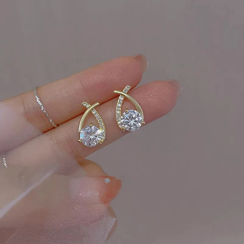 Shiny Micro-inlaid Rhinestone Earrings Ladies Fashion Delicate Geometric Cross Stud Earring Daily Life Party Ear Accessory C