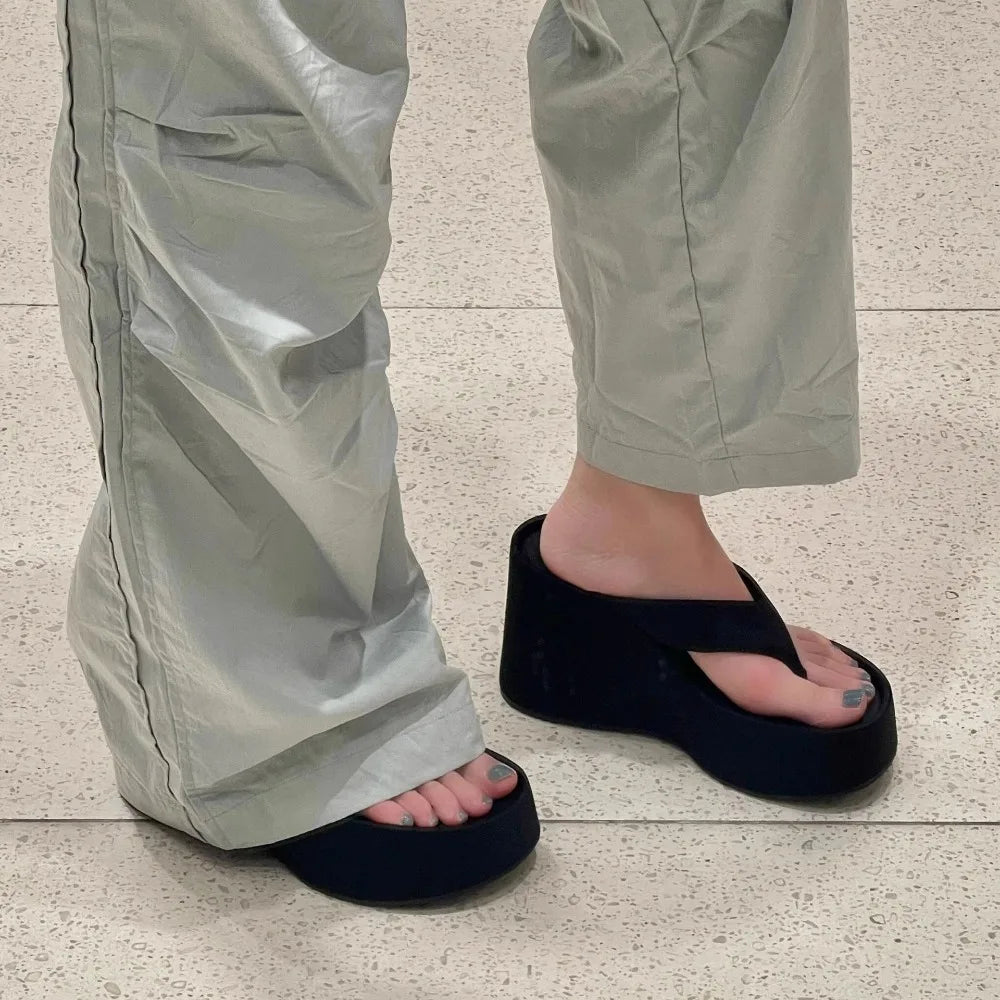 Women Slippers Height Increase Thick Soled Flip Flops Women's Summer Outside Pinch Feet Slippers Women Wedge Heel Sandals