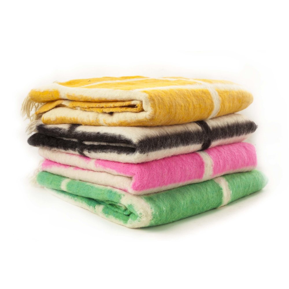 Backordered: Momos Grid Blanket- Natural White and Green