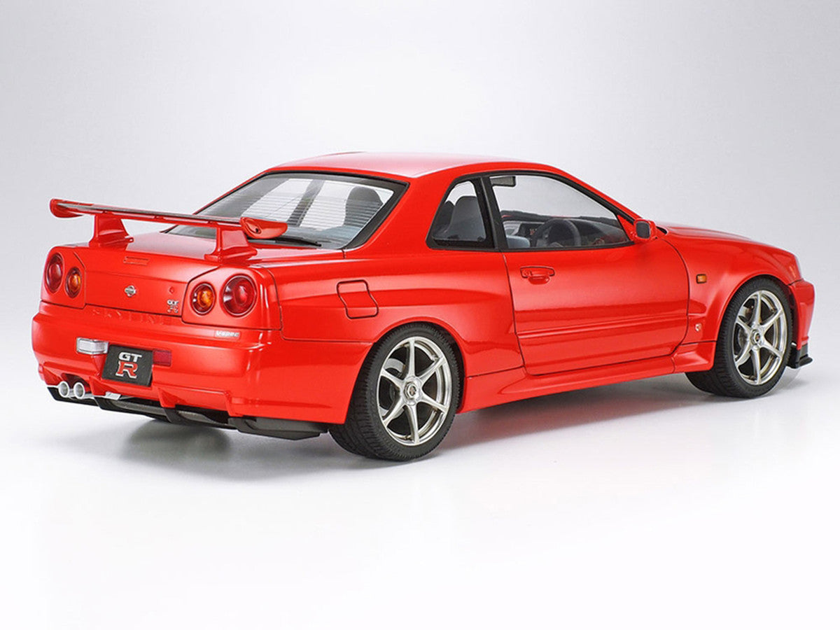 Model Kit Nissan Skyline GT-R V-Spec (R34) 1/24 Scale Model by Tamiya