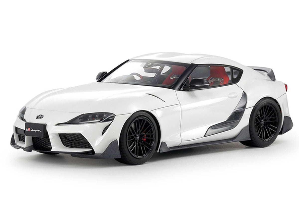 Model Kit Toyota GR Supra Custom 1/24 Scale Model by Tamiya