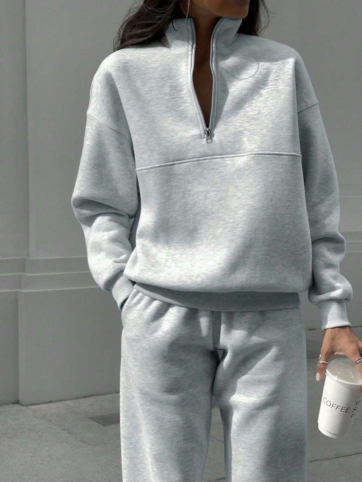 2026 European-style Autumn-Winter New  Stylish Flipping Collar Solid Color Casual Retro Style Set