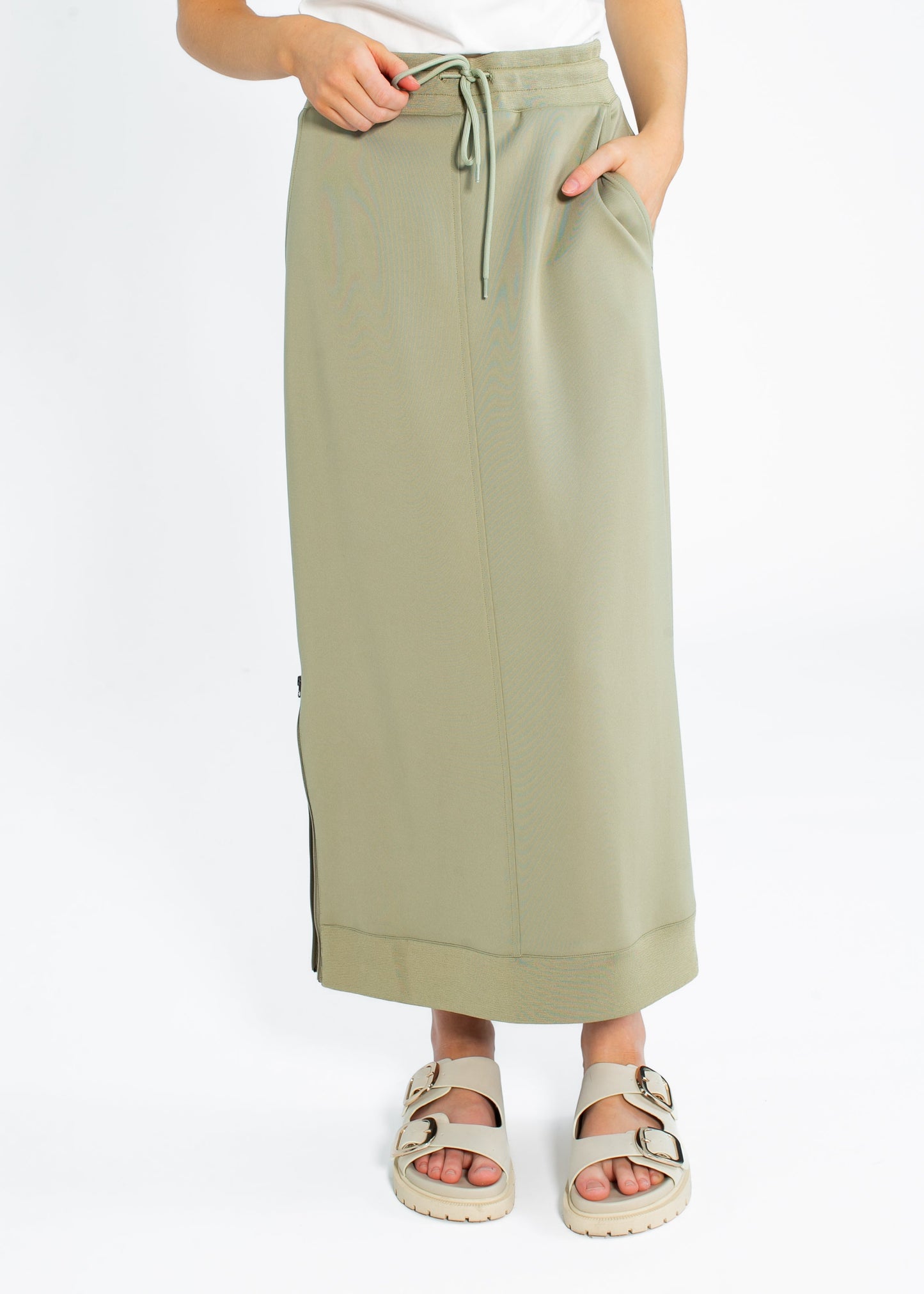 Bradi Side Zipper Athletic Midi Skirt