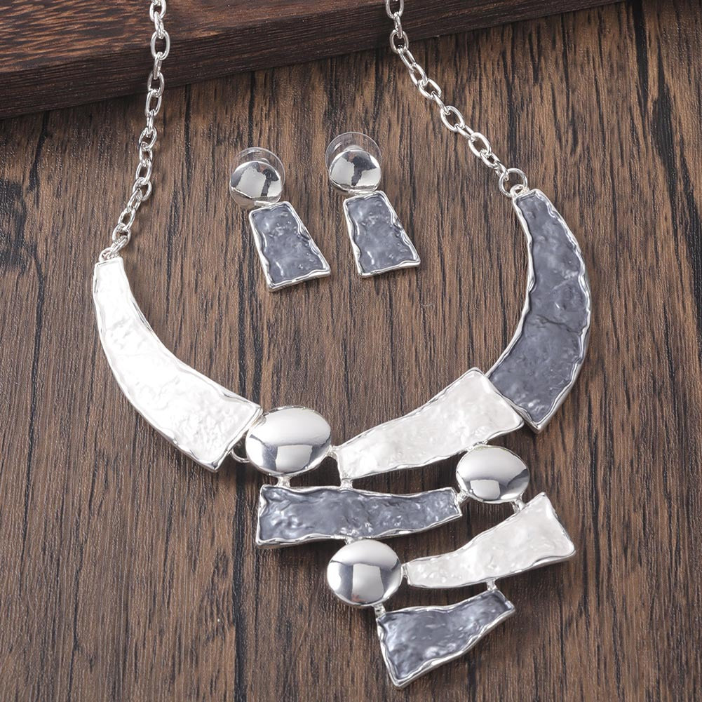 Female Colored Oil Geometric Irregular Earnail Necklace Set