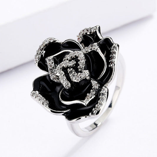 Vintage Elegant Enamel Ladies Ring Unique Black Flowers