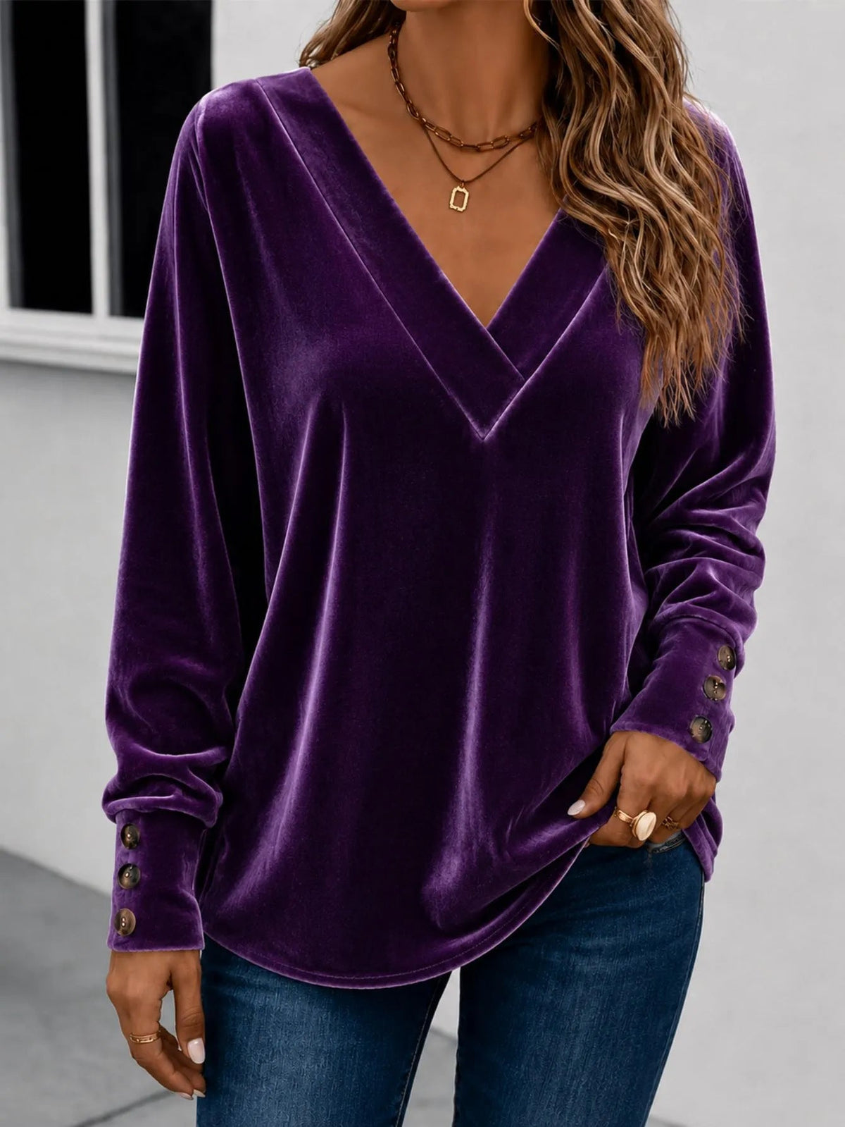 Annuo 2026 New Fall European American Women V-Neck Velvet Button Long Sleeve Top