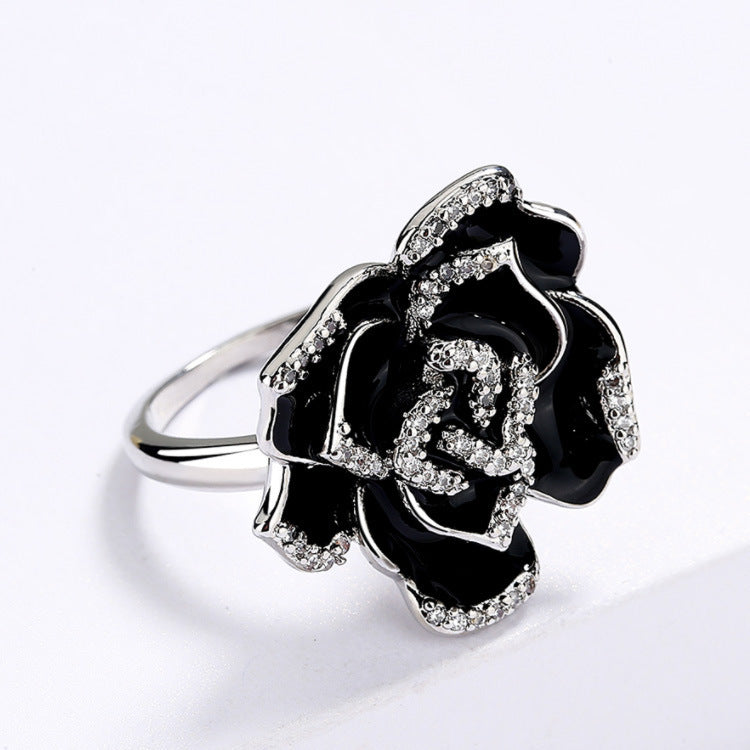 Vintage Elegant Enamel Ladies Ring Unique Black Flowers