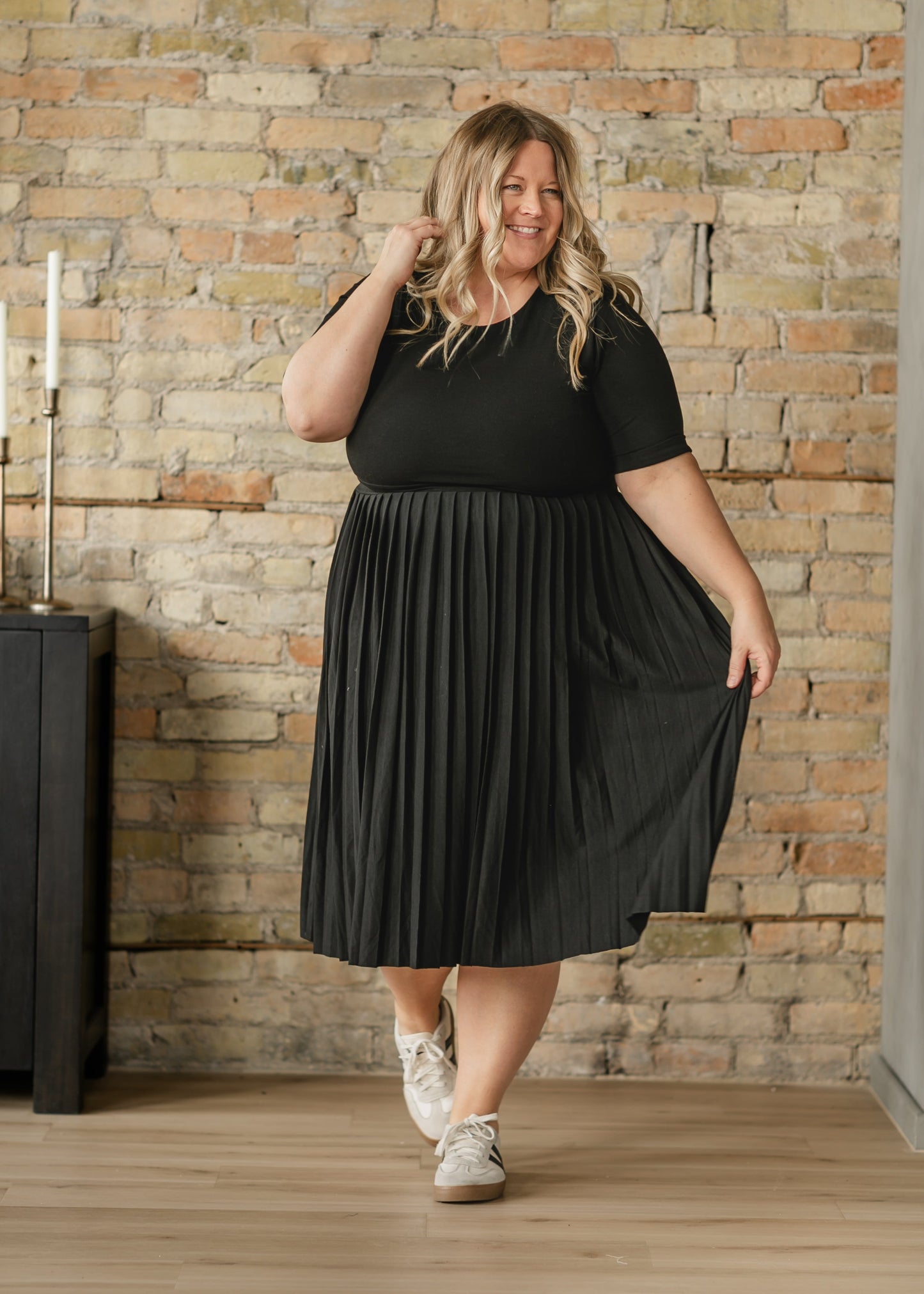 Emersyn Pleated Midi Dress