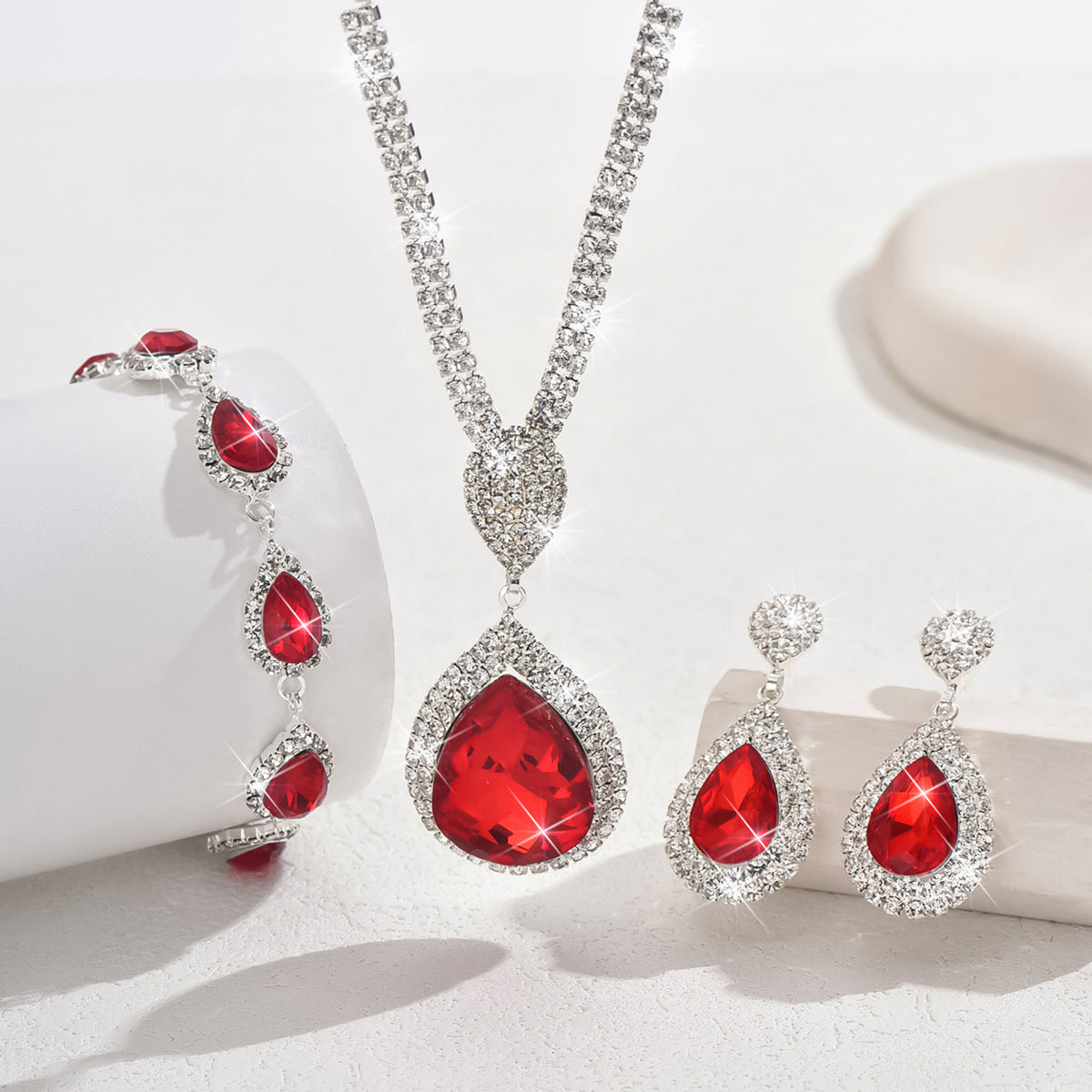 Red Sapphire Blue Water Drop Pendant Affordable Luxury Style Design Niche Trendy Suit