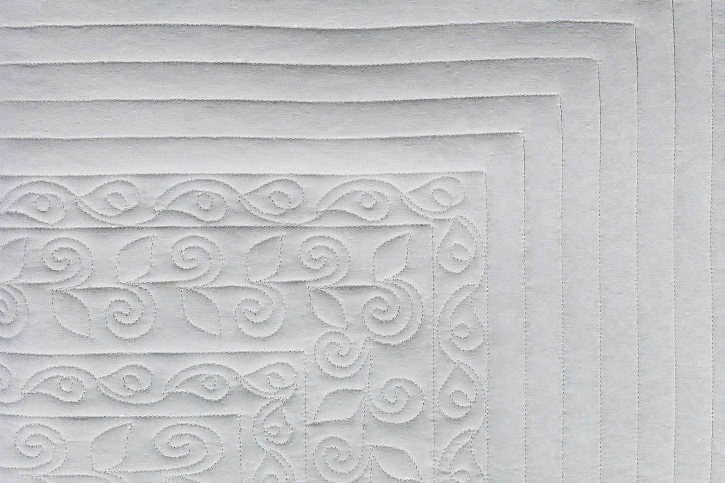 Sallisaw Light Slate Bedding